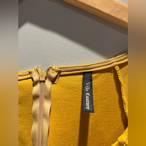 VIJO couture yellow dress size Small/medium - Picture 3 of 3
